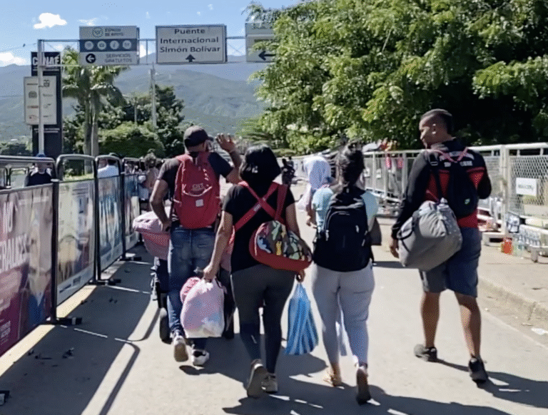 En Colombia, persisten las barreras en salud para la comunidad migrante.